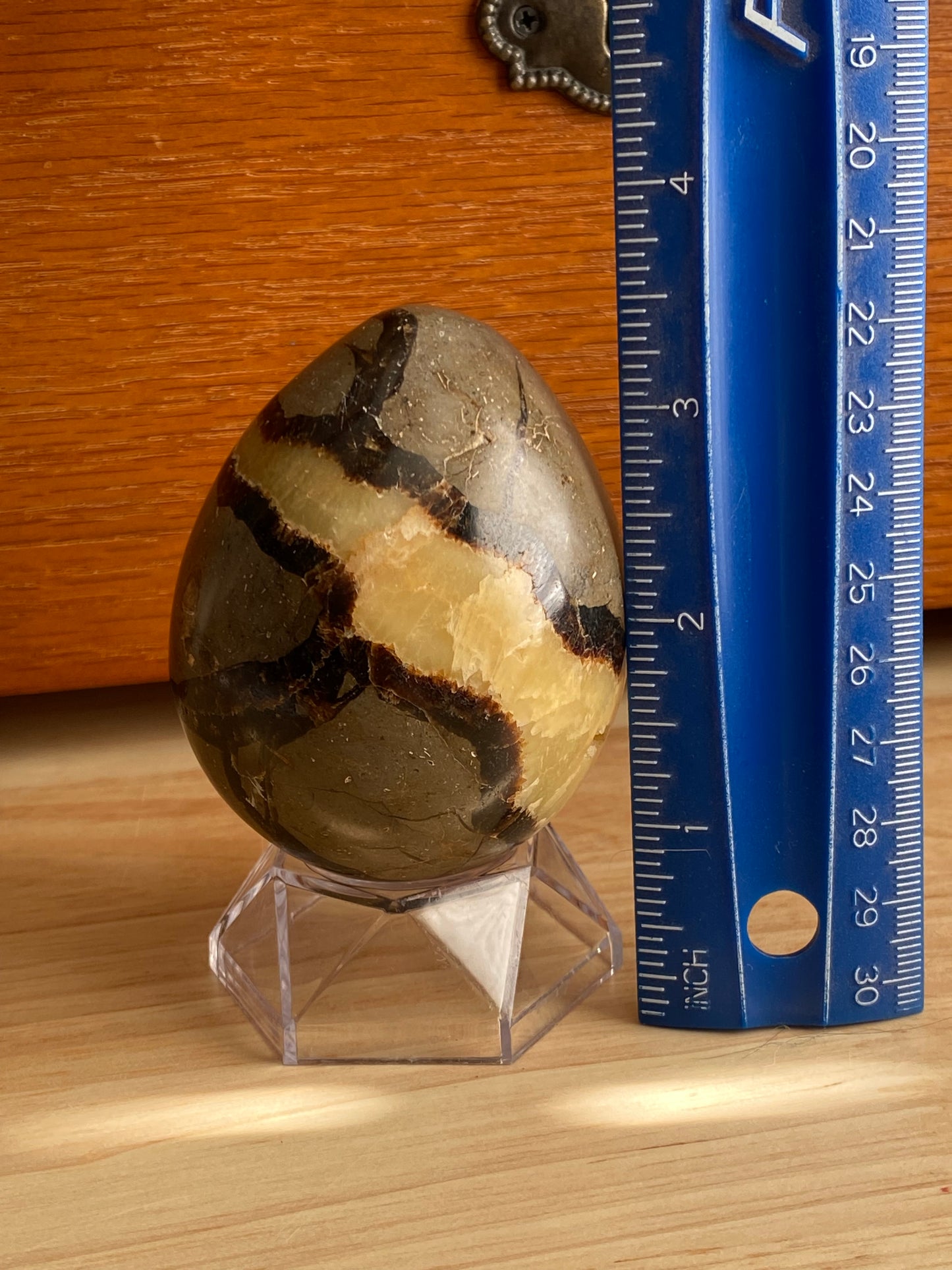 2.5 inch sectarian egg