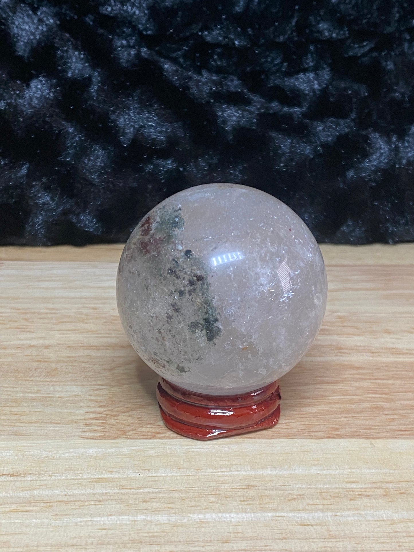 Garden quartz sphere